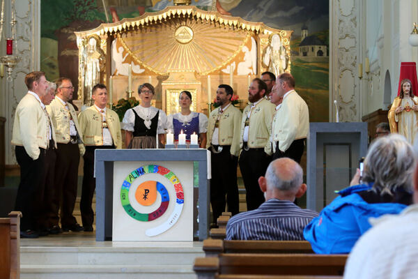 Churfirstenchörli am 30.6.2024 in der kath. Kirche Stein