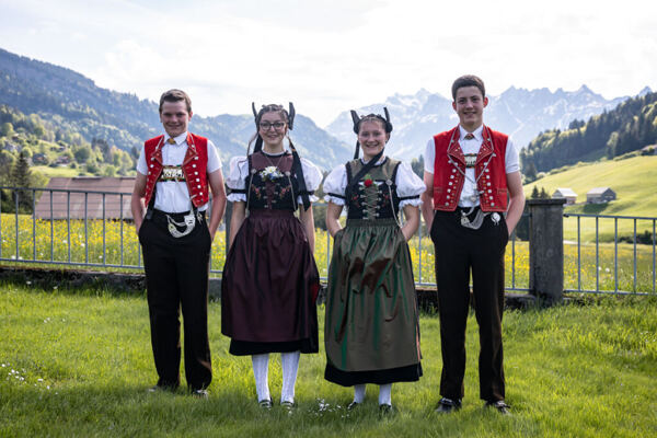 Gruppenfoto Konfirmation Ennetbühl 12. Mai 2024